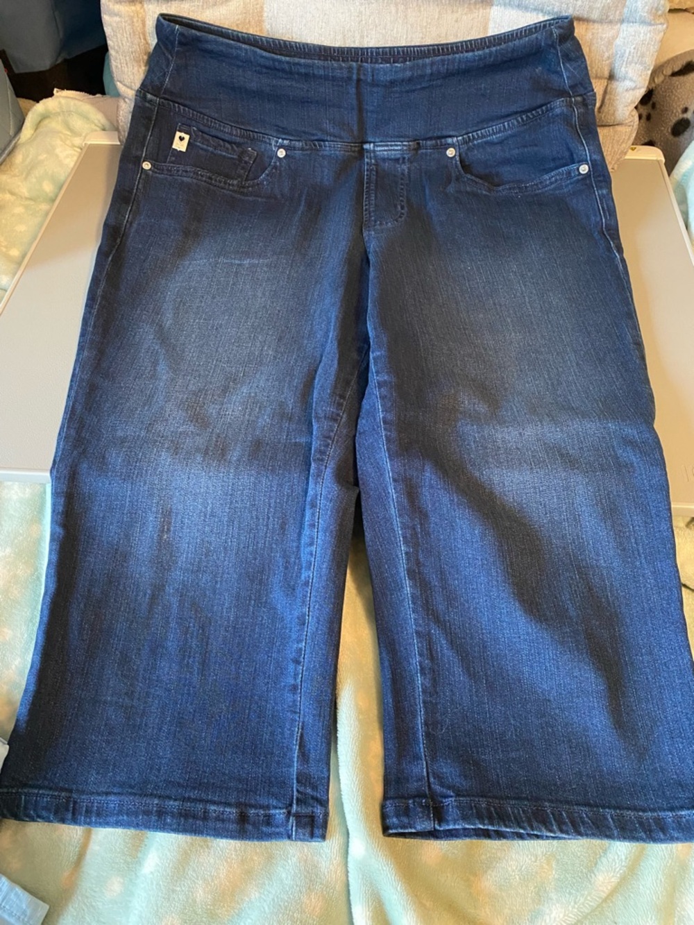 Belle by Kim Gravel Dark Blue Capri Jeans